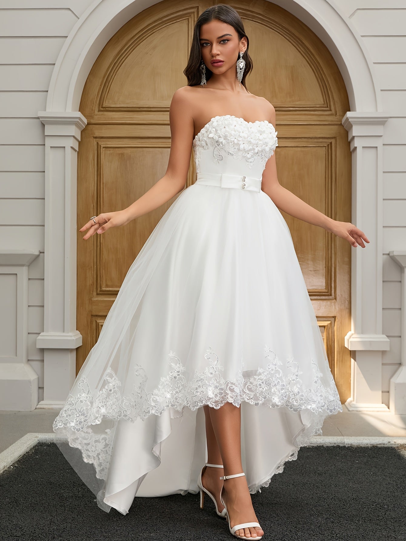 Women's Elegant Strapless bridal wedding gown - Flattering Formal party dress with Floral train, A-Line silhouette for Bridal, Prom, Galas - White Ballgown, Evening Wear, Asymmetrical Hemline, Highquality Fabric, Prom Attendees