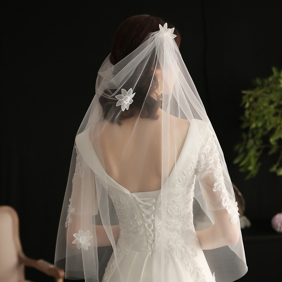 Elegant White Tulle Bridal Veil for Women - V-Neck with Floral Applique, Long Sleeve, Perfect for Weddings and Formal Events, Wedding Dress Accessory, Sophisticated Craftsmanship