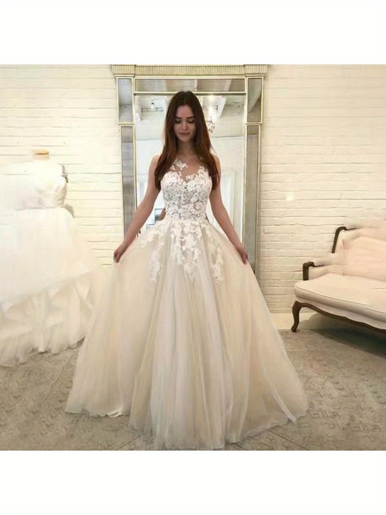 Women's Elegant Lace Wedding Dress - Long Formal evening gown with Hanging Neckline, Soft Lace Party dress for Bridal, Prom, Galas - Ready-to-Wear Formal Attire, Prom Clothing, Sophisticated Detailing